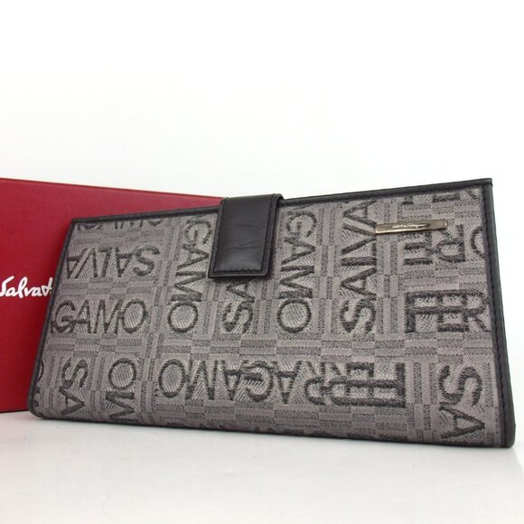 Salvatore Ferragamo JL-22 A219 purse Jacquard Canvas Nylon/leather Women [Used]